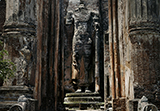 ランカーティラカ寺院 仏立像（スリランカ）　1975年