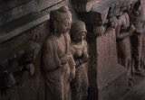 ハッダ　タペ・ショトール寺址　仏塔の祈祷者たち　1977年